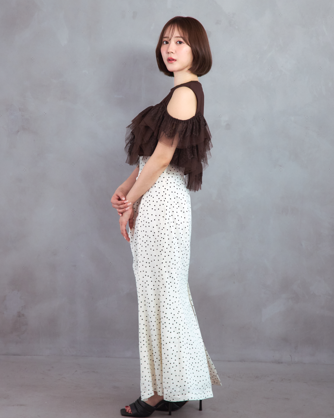 Narrow tuck skirt