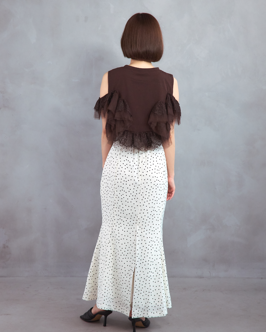 Narrow tuck skirt