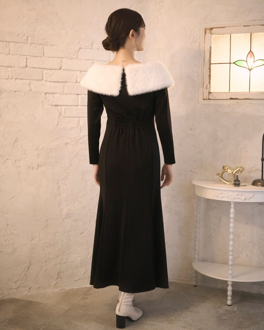 Far Docking Off Shoulder Dress