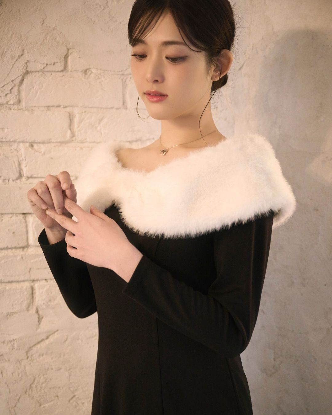 Far Docking Off Shoulder Dress