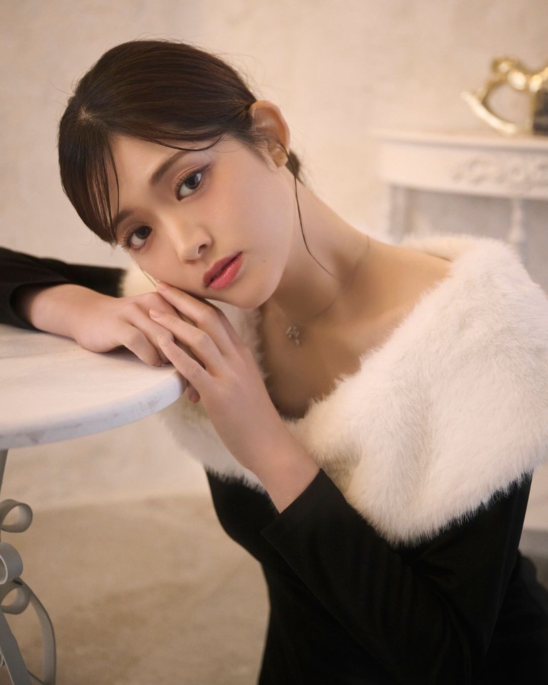 Far Docking Off Shoulder Dress