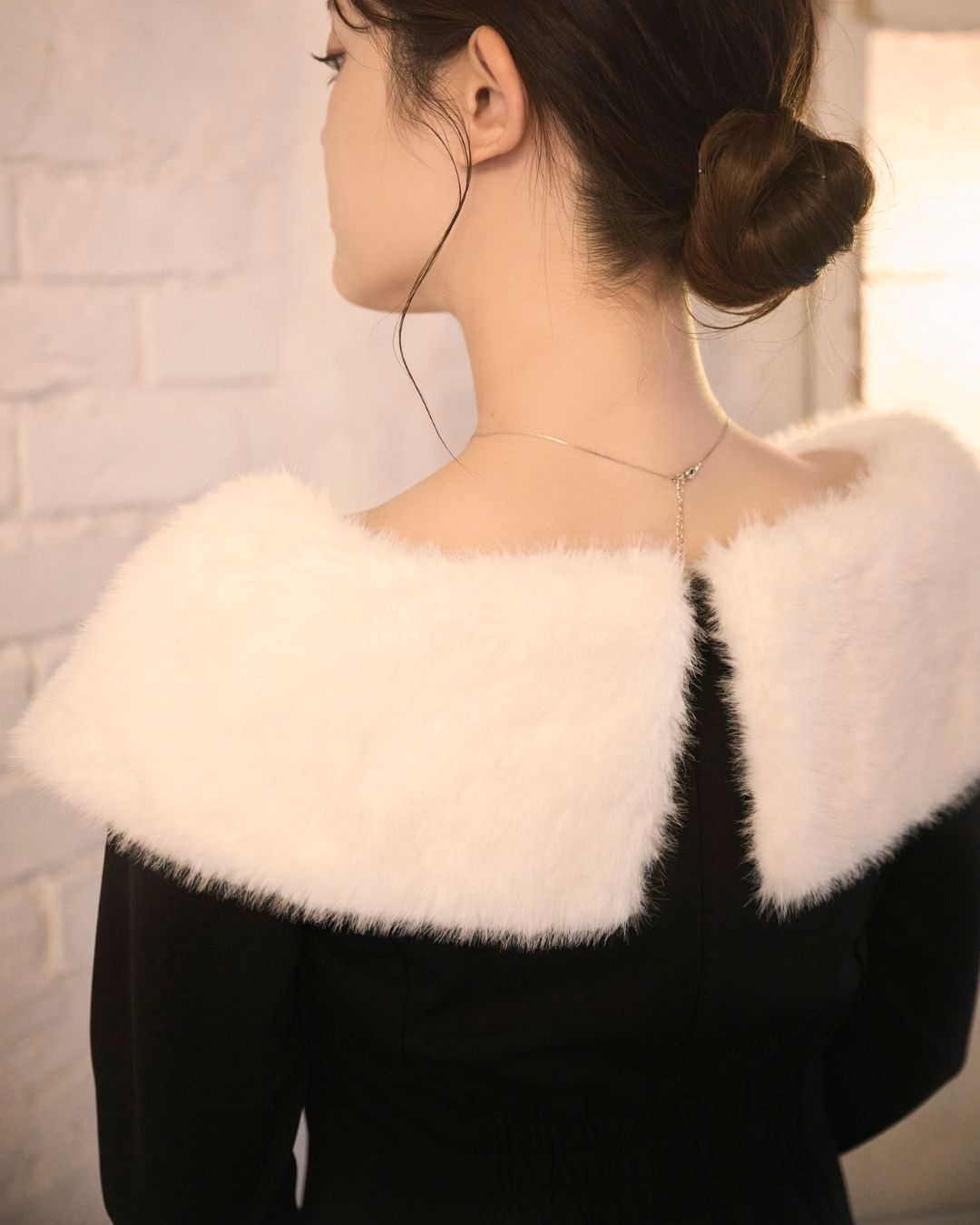 Far Docking Off Shoulder Dress