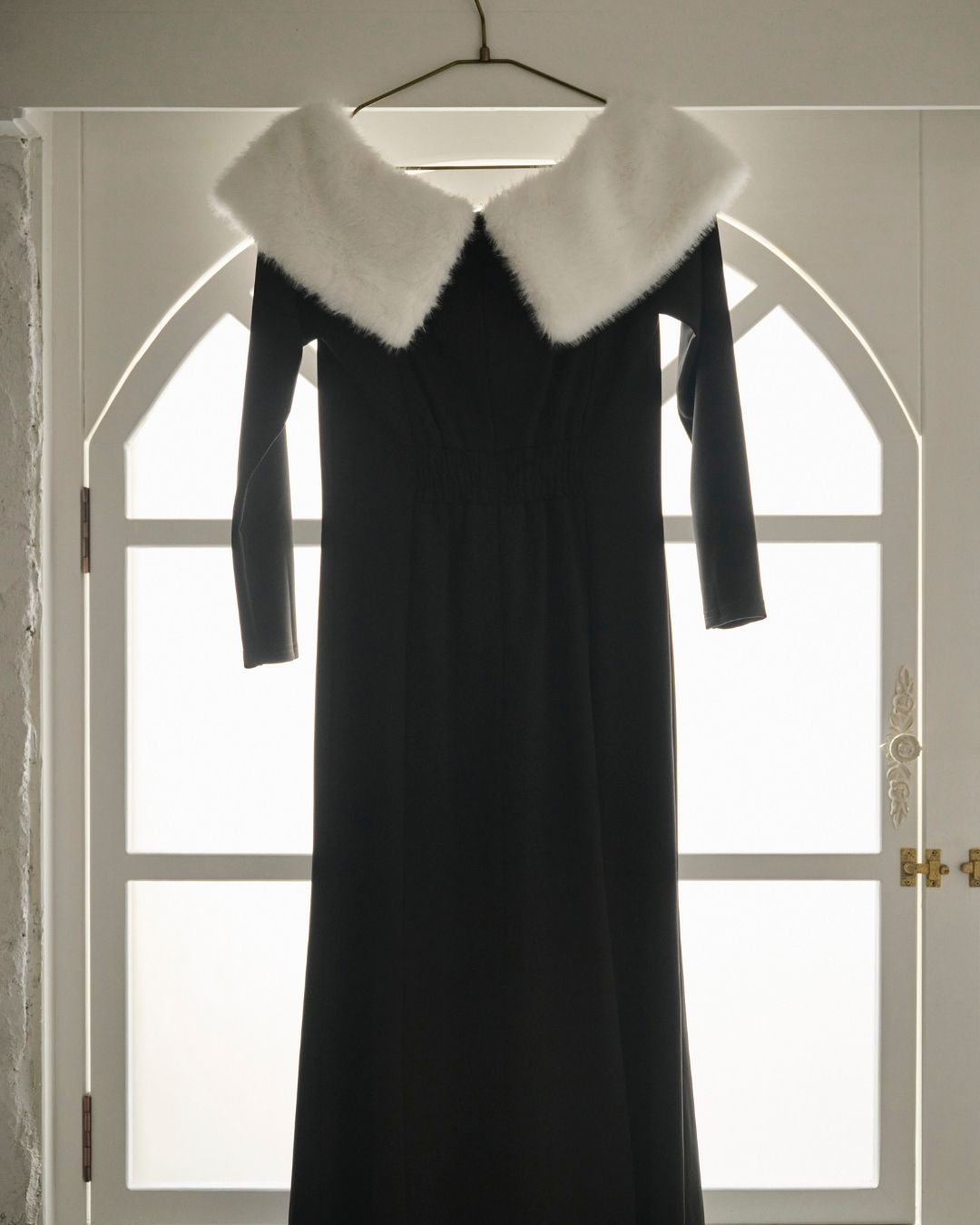 Far Docking Off Shoulder Dress