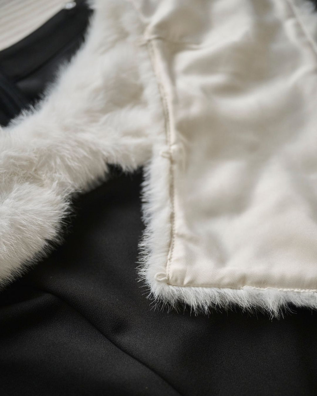 Far Docking Off Shoulder Dress