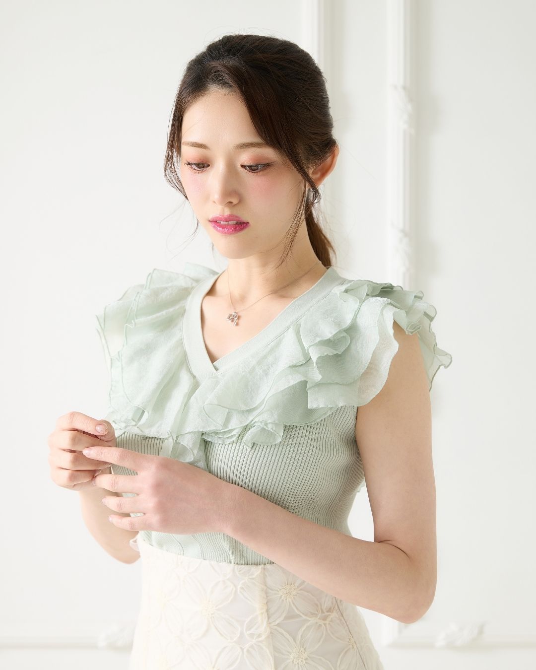 Organdy Frill Knit
