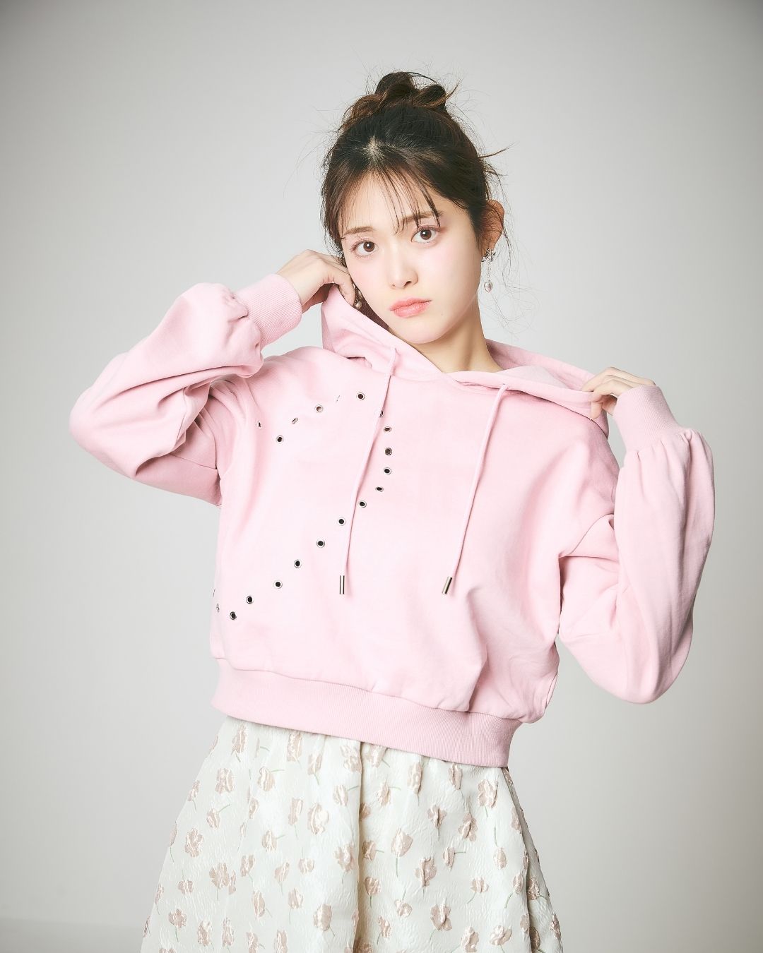 【Unisex】Heart Studs Hoodie