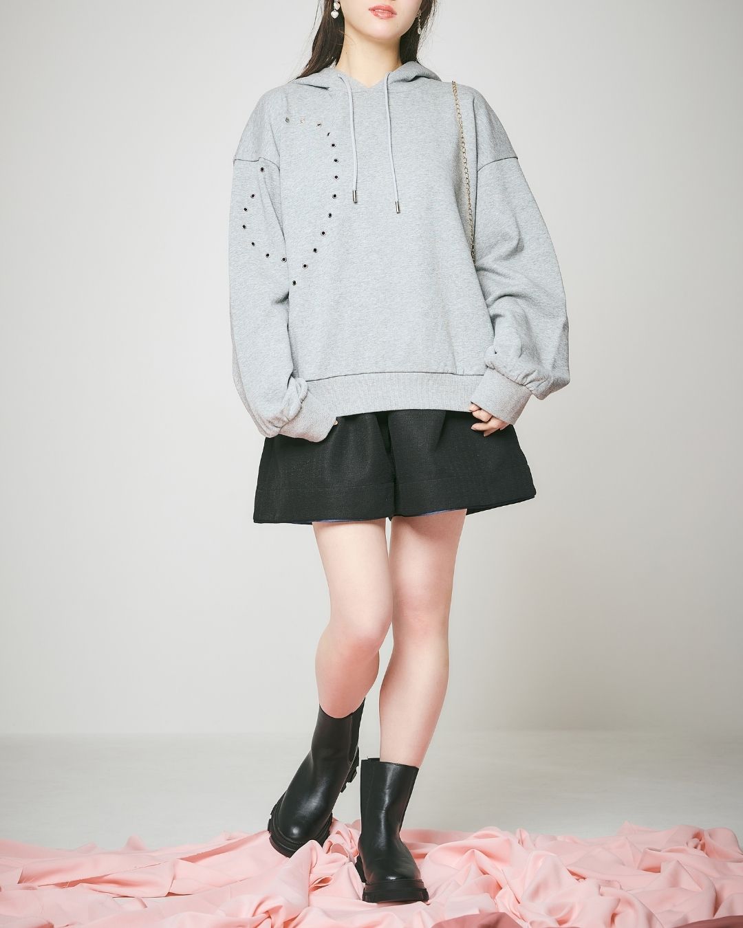 【Unisex】Heart Studs Hoodie