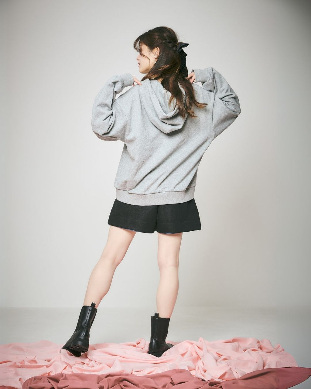 【Unisex】Heart Studs Hoodie