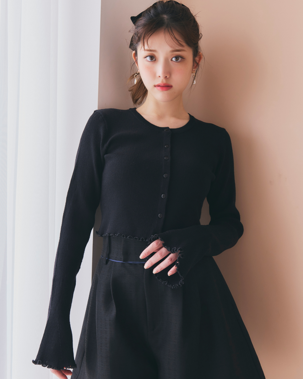 Frill Short Knit Cardigan