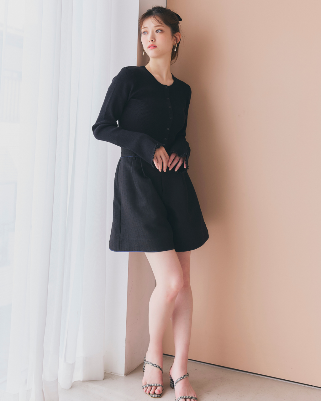 Frill Short Knit Cardigan