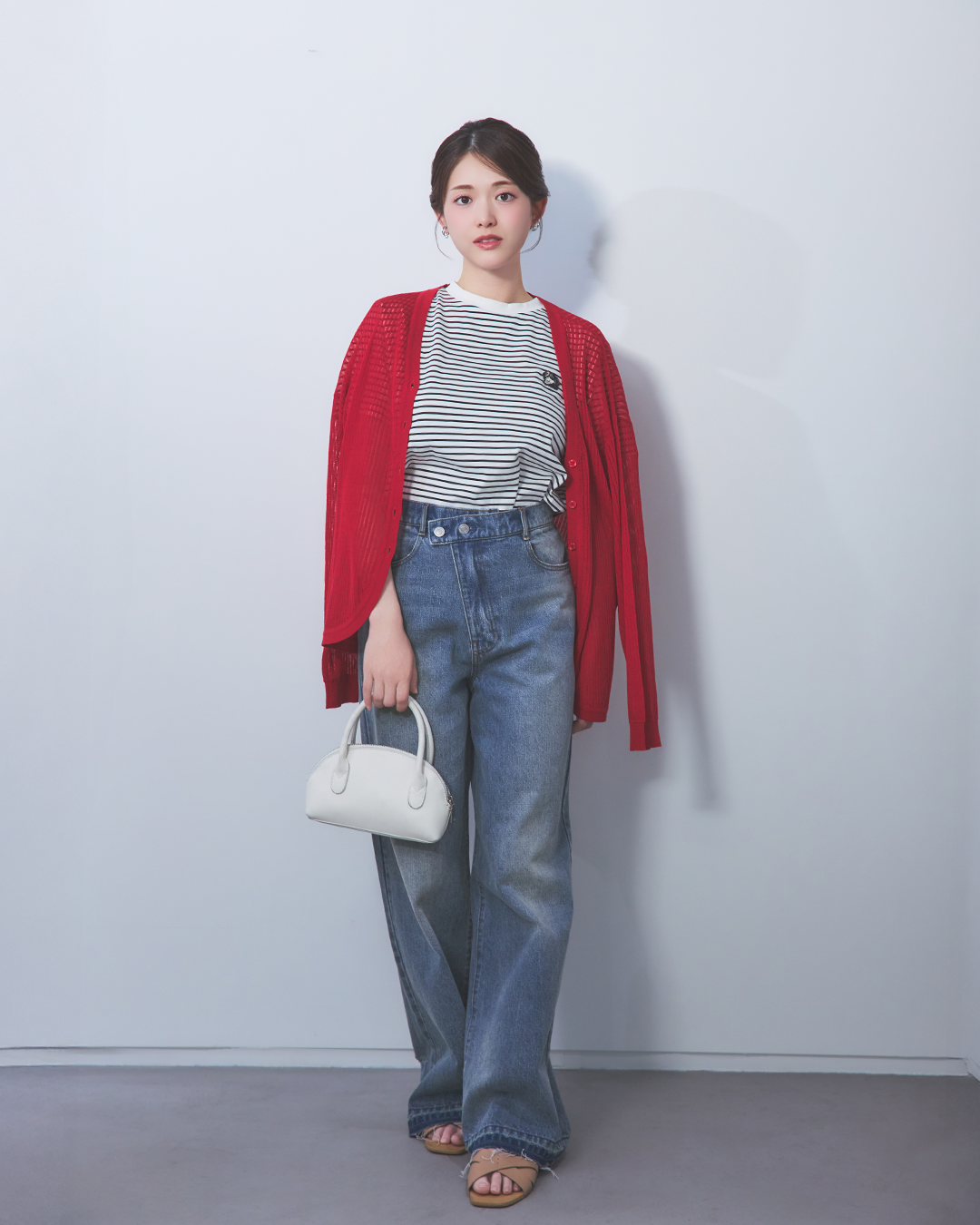Asymmetrical straight-leg jeans