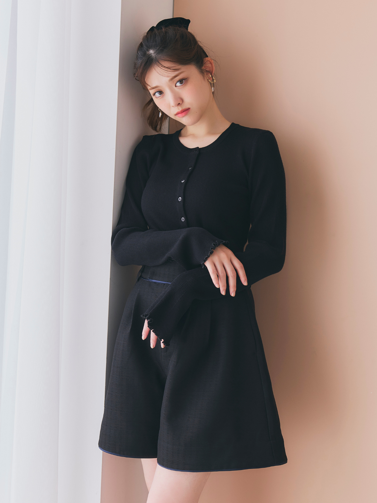 Frill Short Knit Cardigan