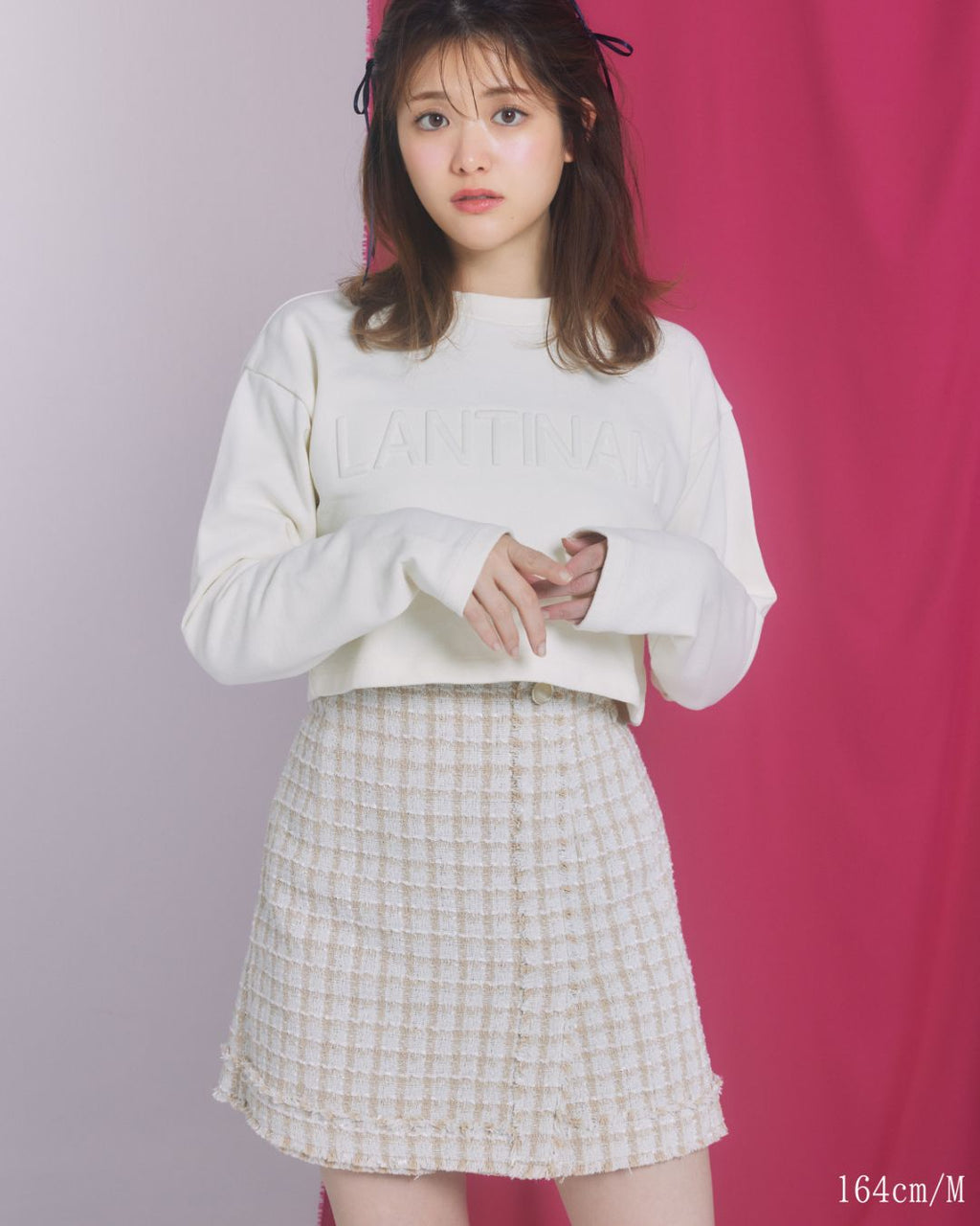 【ユニセックス】Emboss Logo Sweatshirts