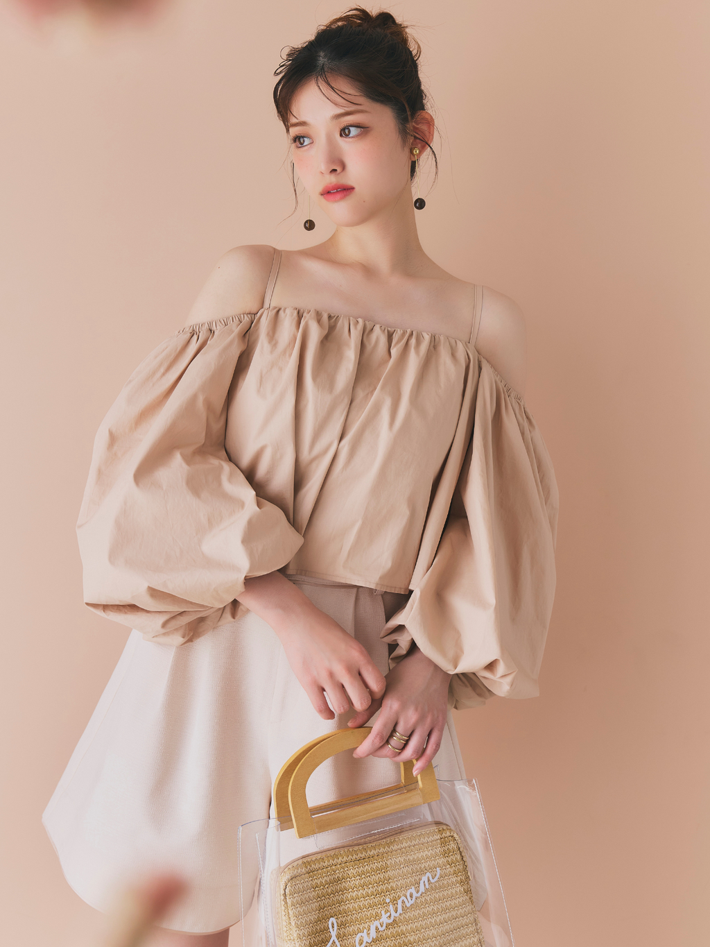 【GirlsAward着用】Off Shoulder Puff Blouse