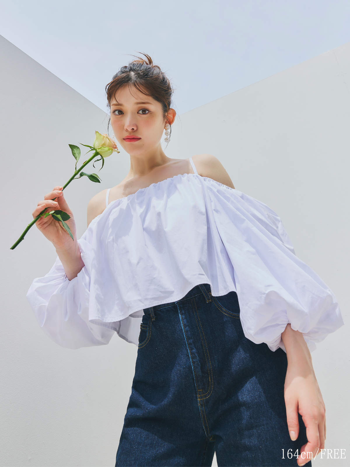 【GirlsAward着用】Off Shoulder Puff Blouse