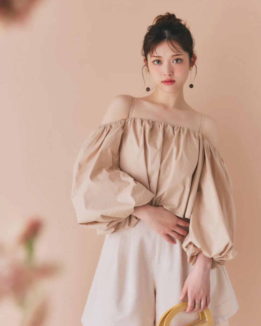 【GirlsAward着用】Off Shoulder Puff Blouse