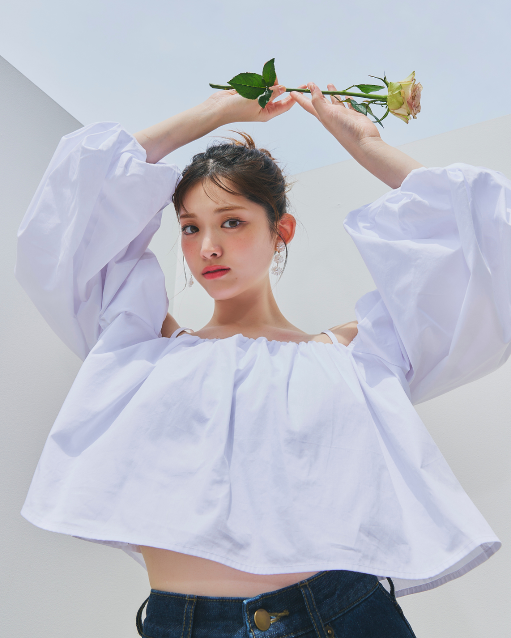 【GirlsAward着用】Off Shoulder Puff Blouse