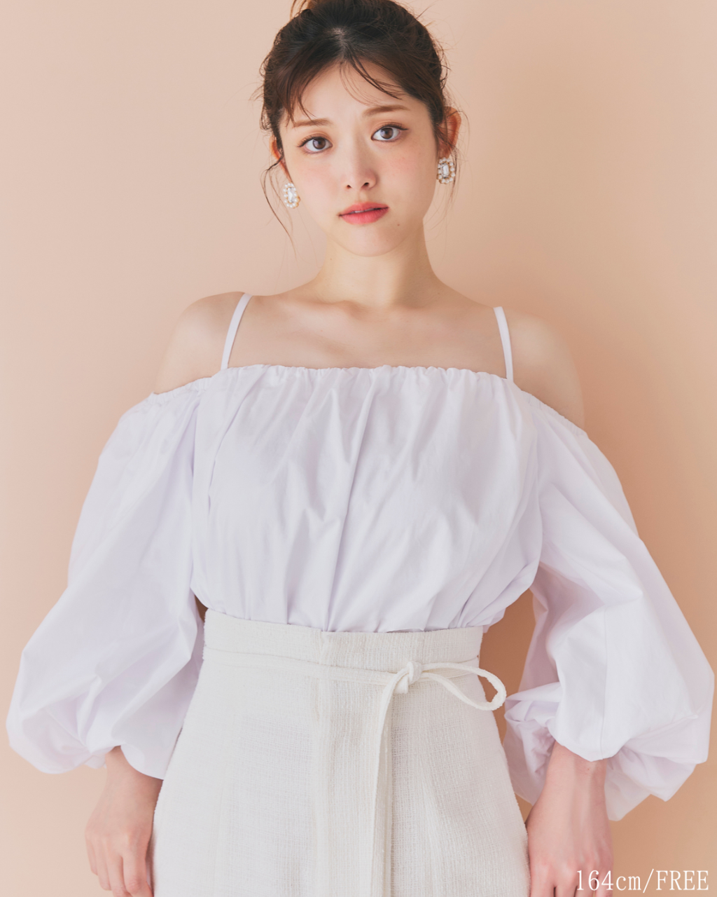 【GirlsAward着用】Off Shoulder Puff Blouse