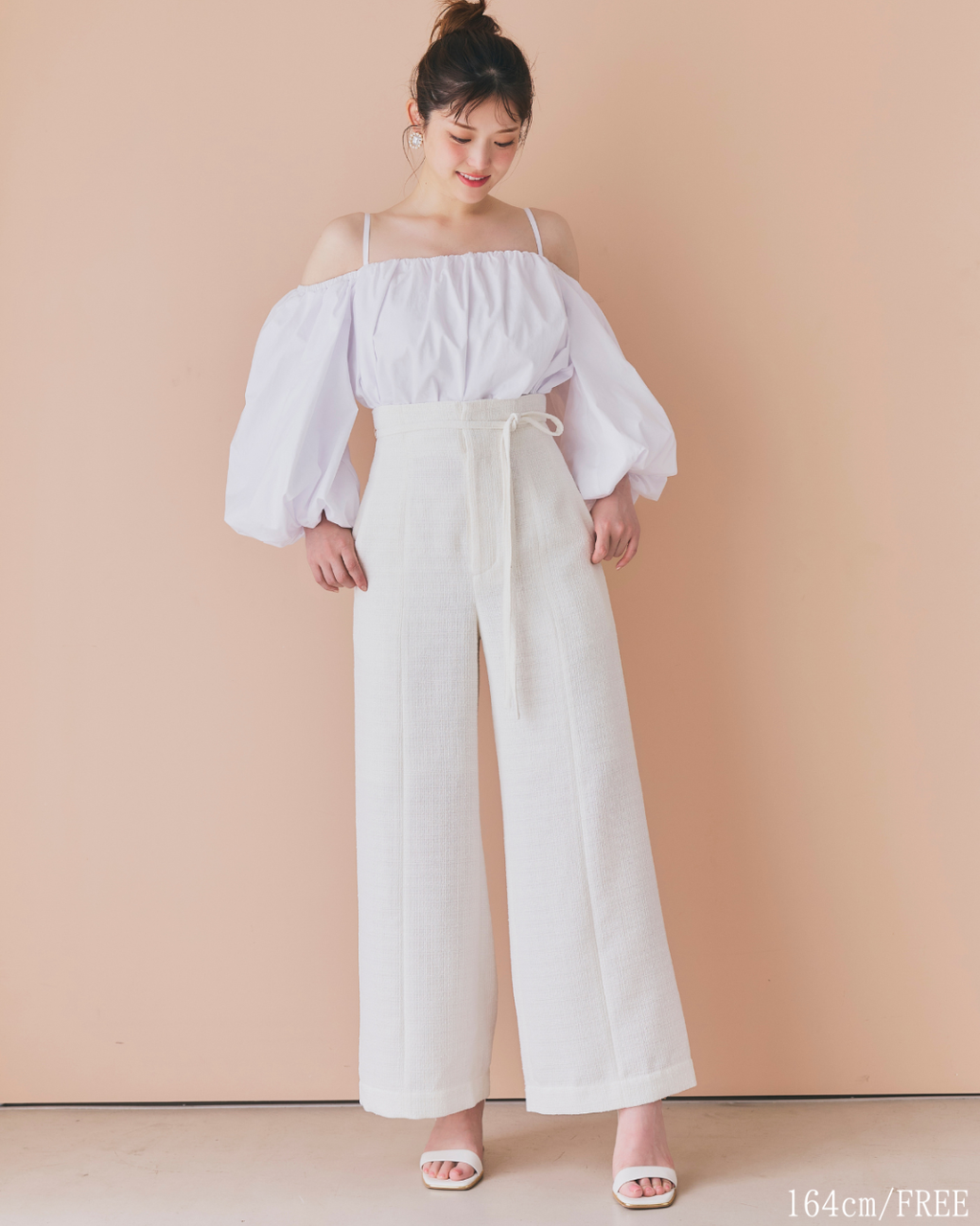 【GirlsAward着用】Off Shoulder Puff Blouse