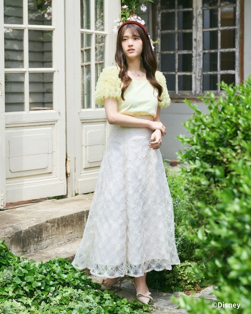 Snow White and Seven Dwarfs / Tule Frill Sleeve Tops