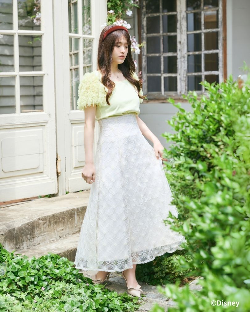 Snow White and Seven Dwarfs / Tule Frill Sleeve Tops