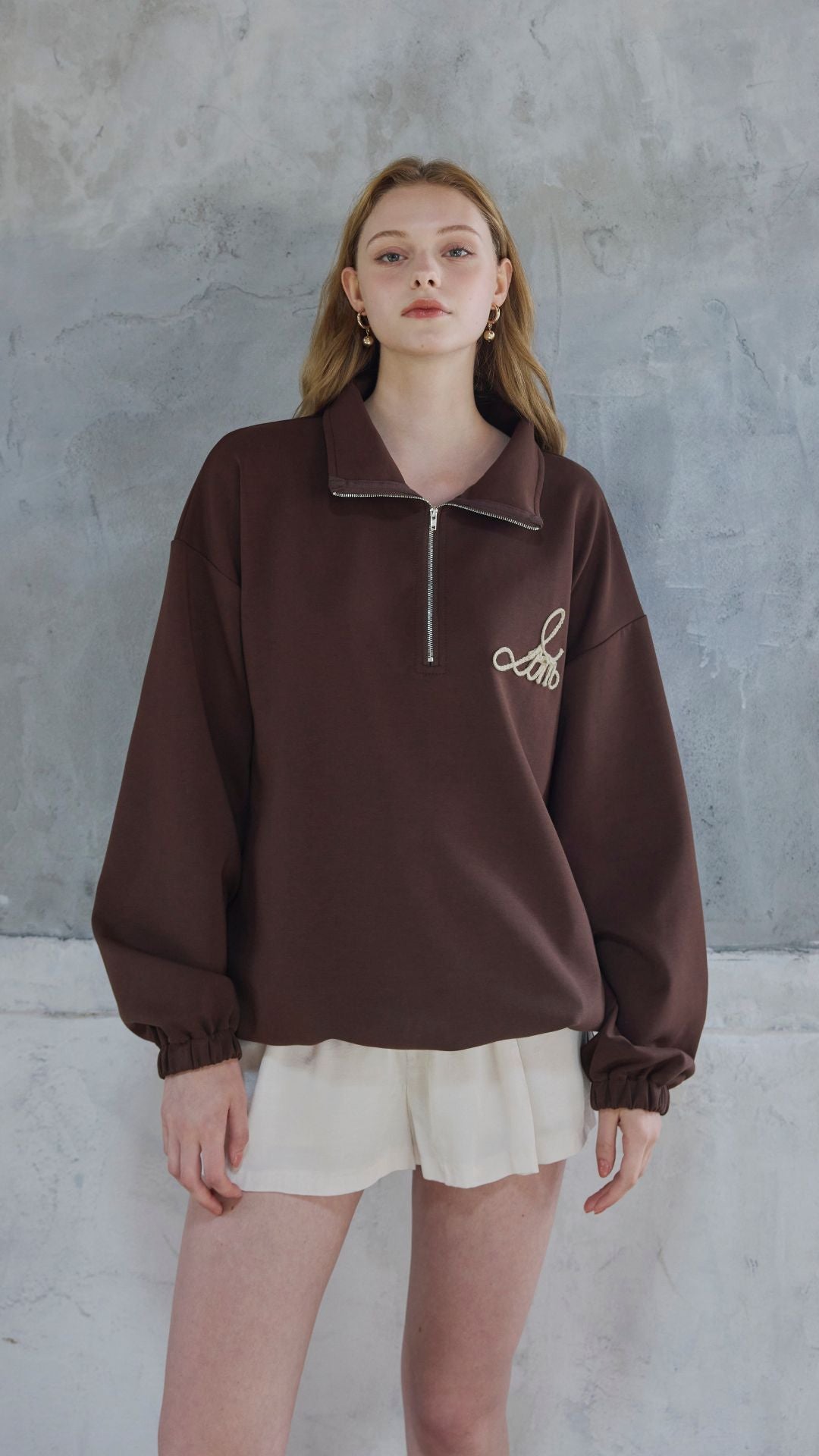 【Unisex】Blade Logo Half Zip Sweat