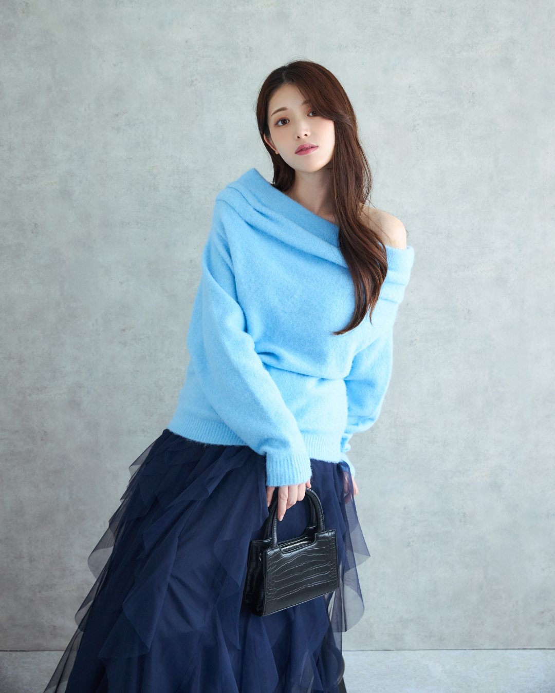 Asymmetry Drape Knit