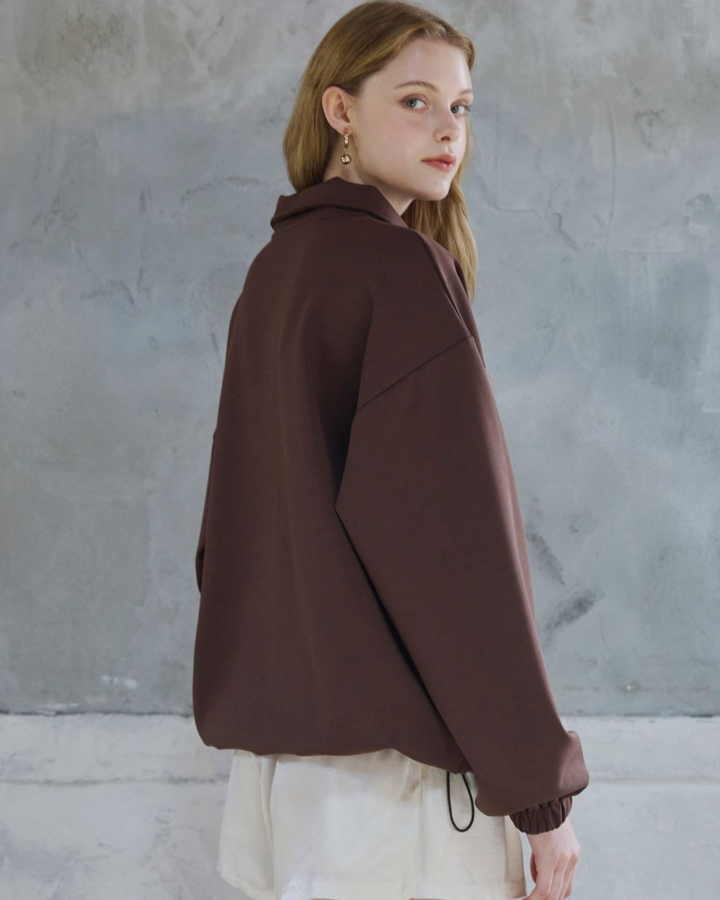 【Unisex】Blade Logo Half Zip Sweat