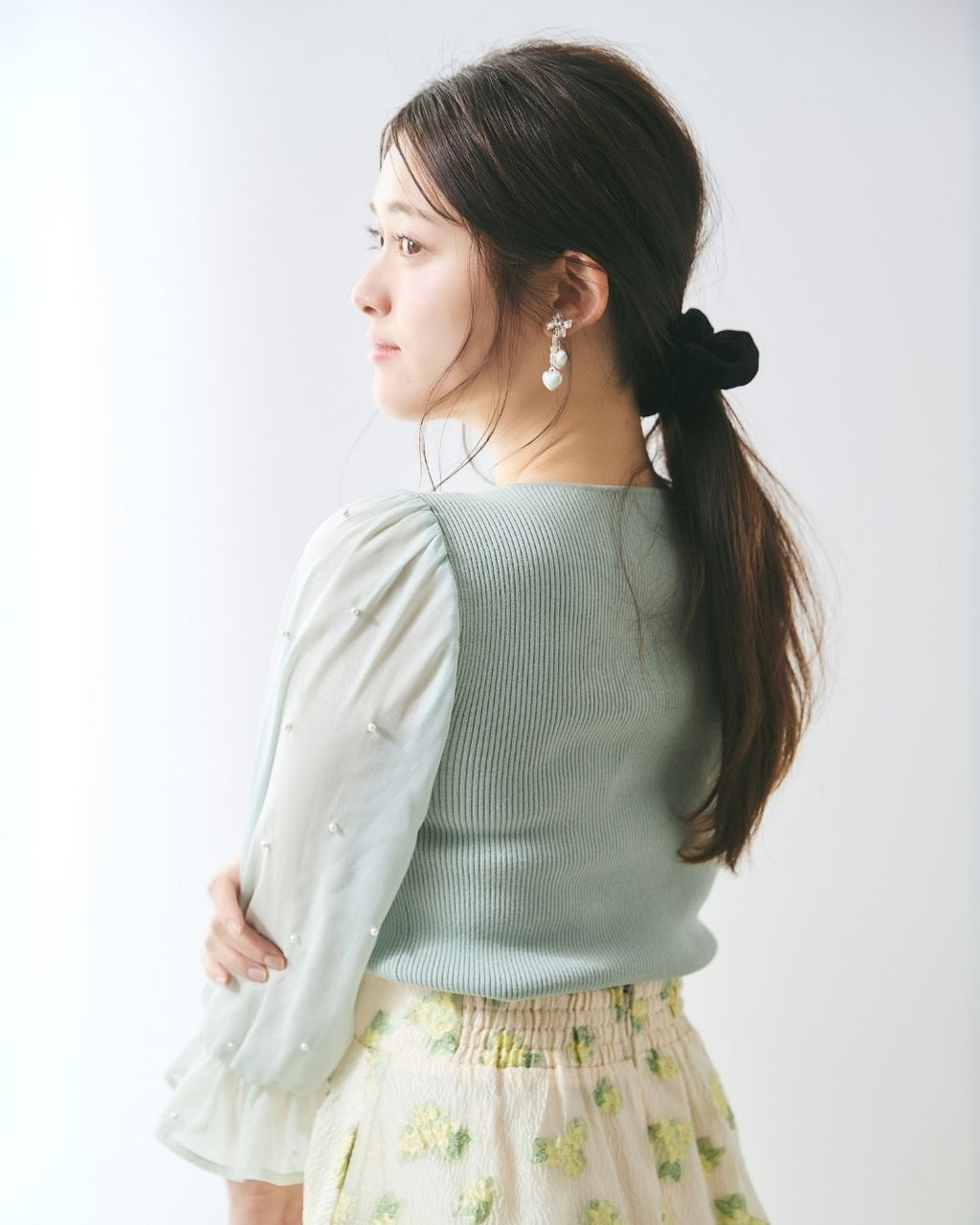 Pearl Sleeve Knit