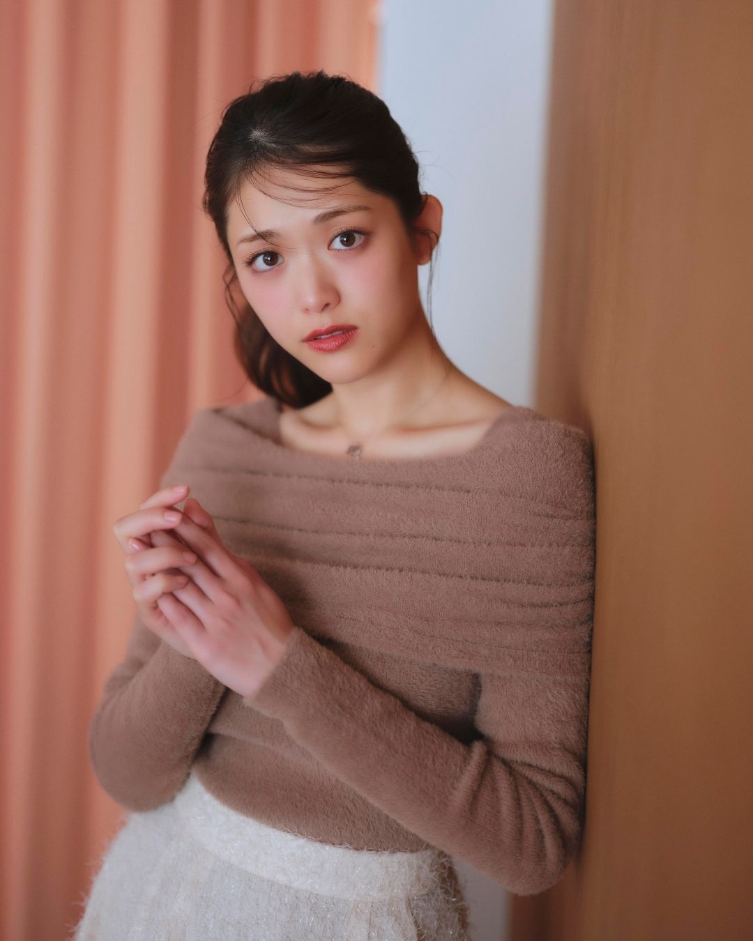 Off shoulder Knit Top