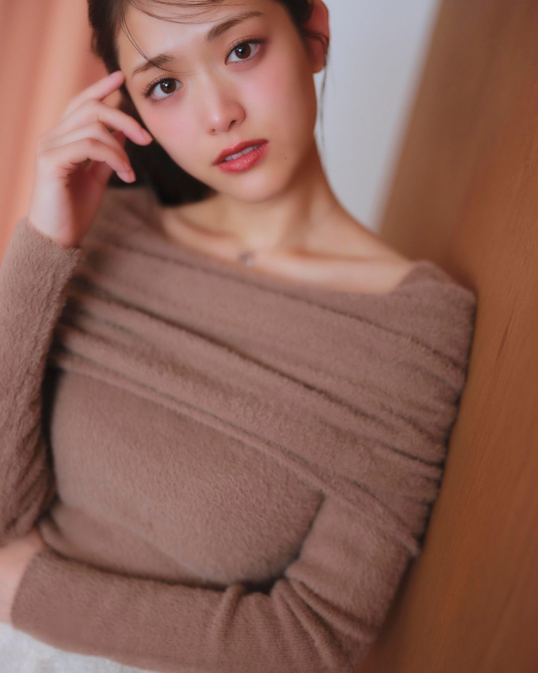 Off shoulder Knit Top