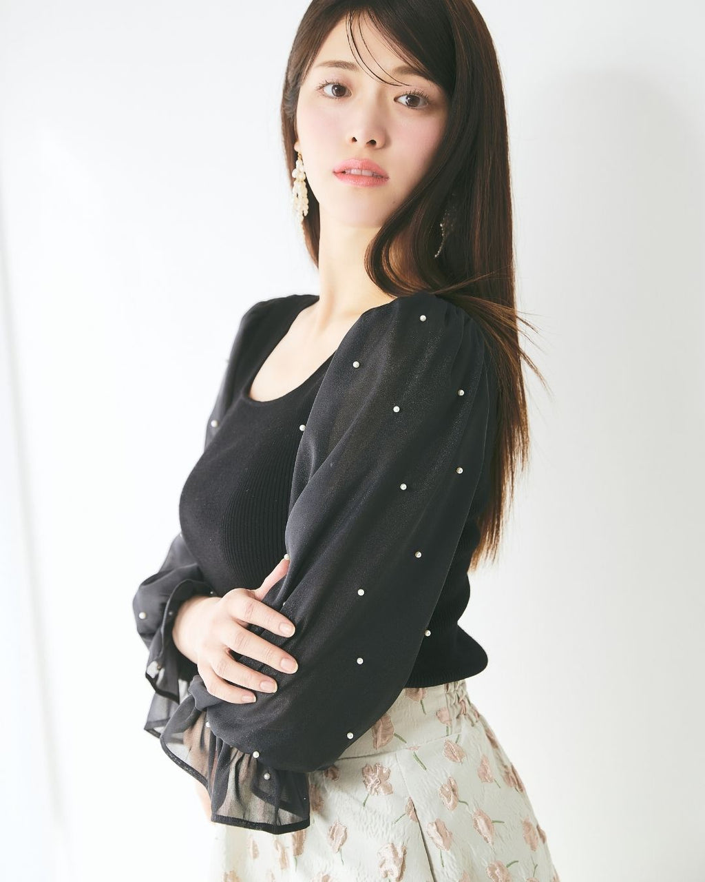 Pearl Sleeve Knit