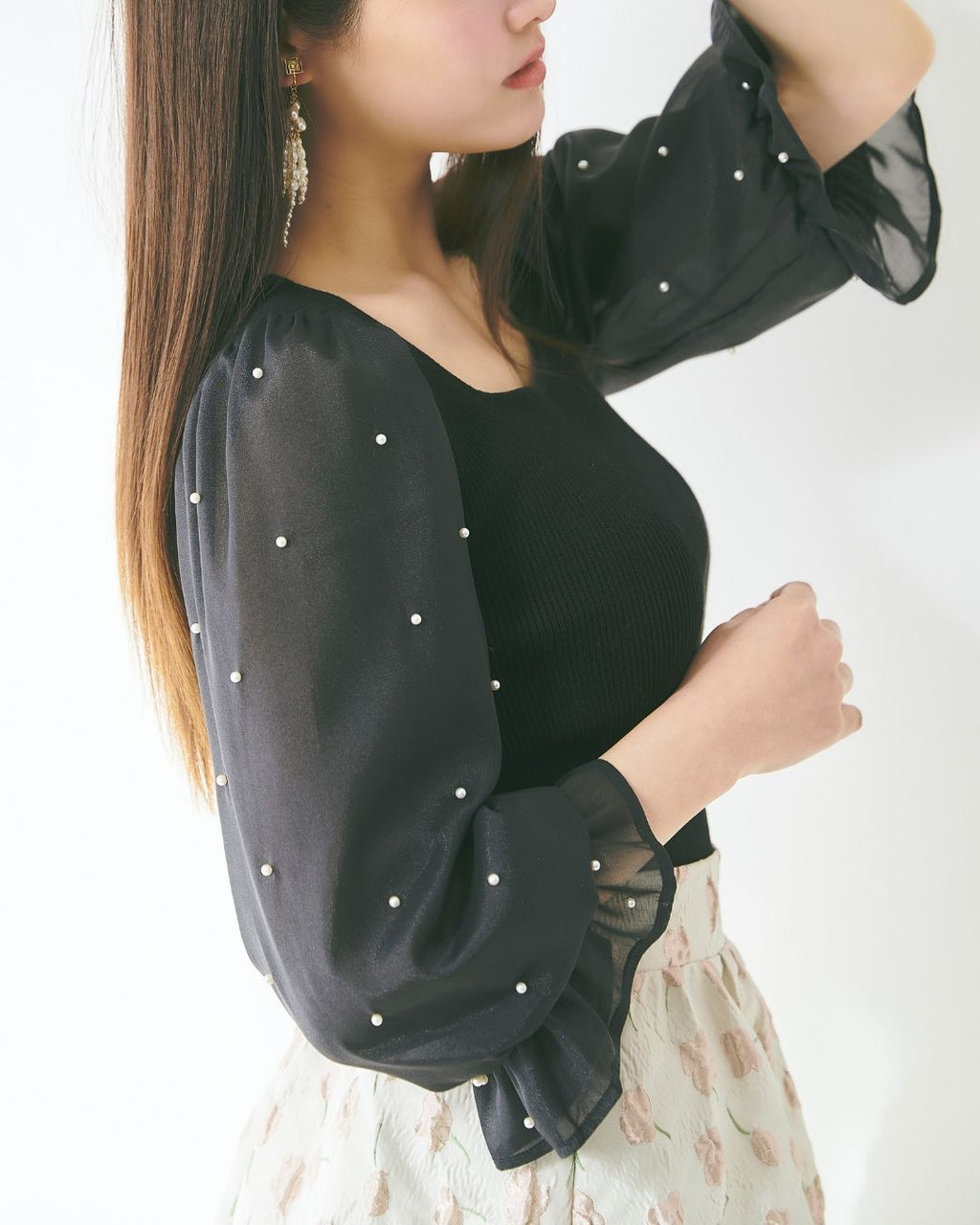 Pearl Sleeve Knit