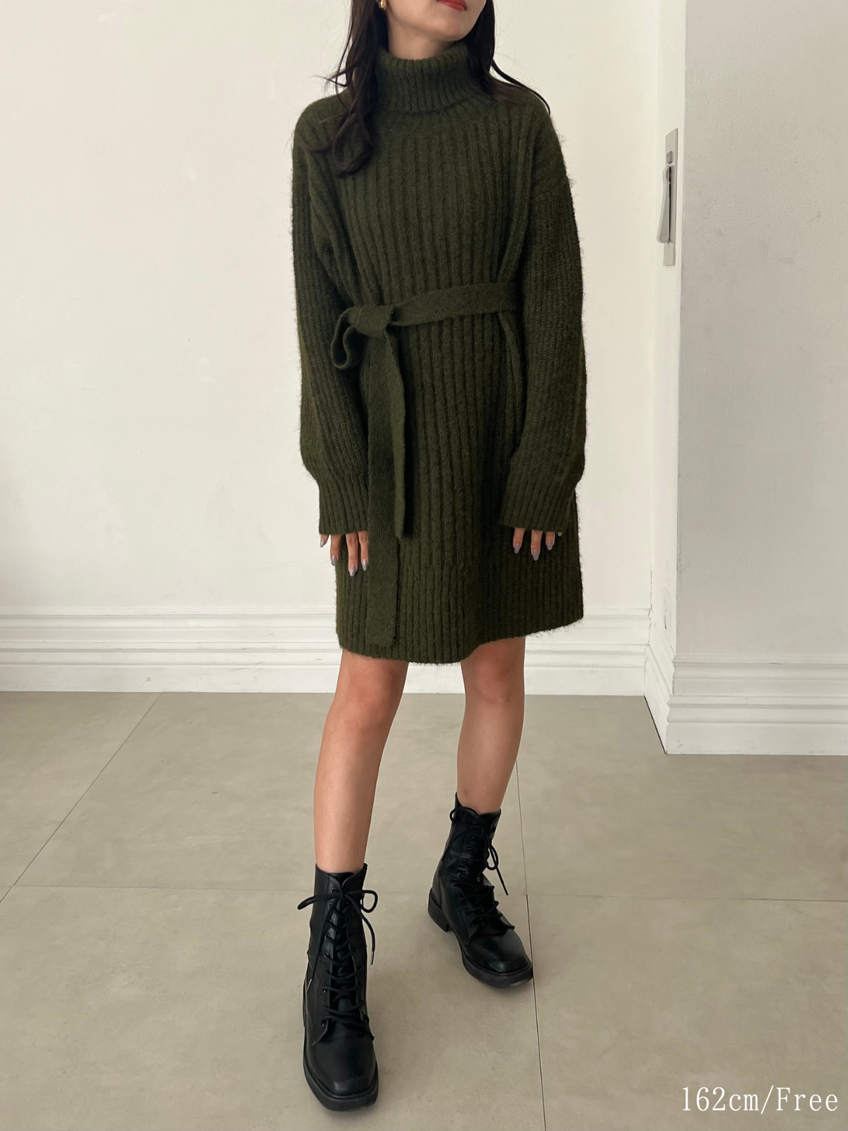 Turtleneck Knit Mini Dress – LANTINAM Turtleneck Knit Mini Dress – LANTINAM