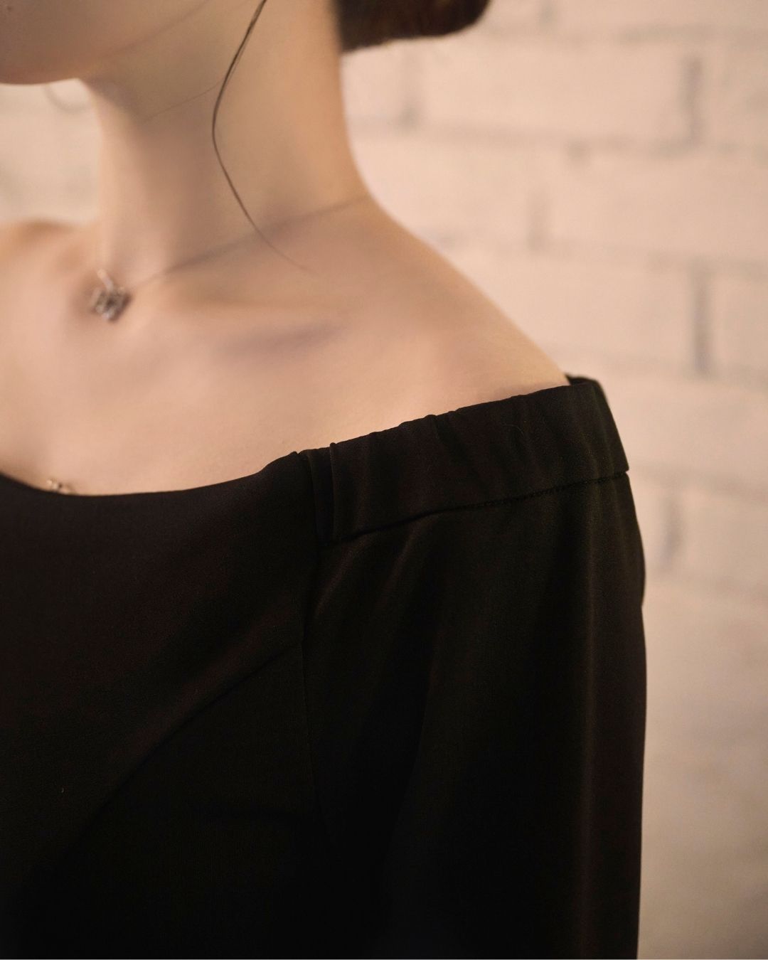 Far Docking Off Shoulder Dress