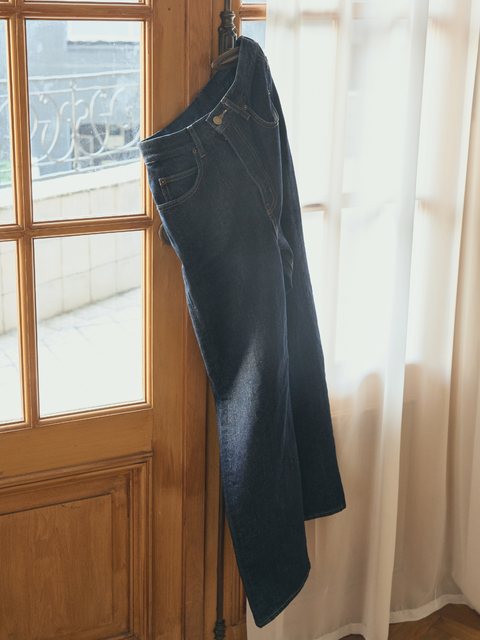 【POPUP】High Rise Straight Jeans