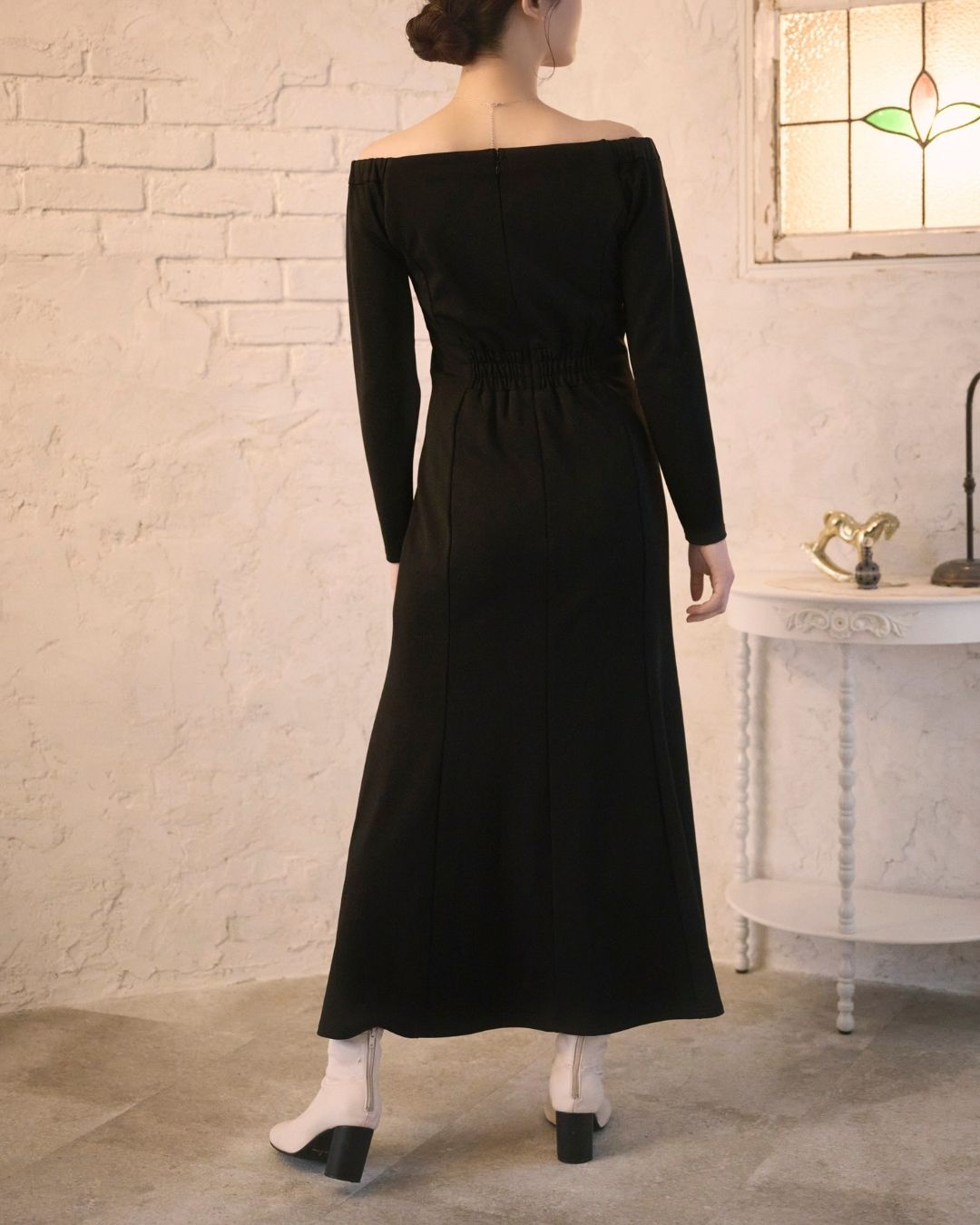 Far Docking Off Shoulder Dress